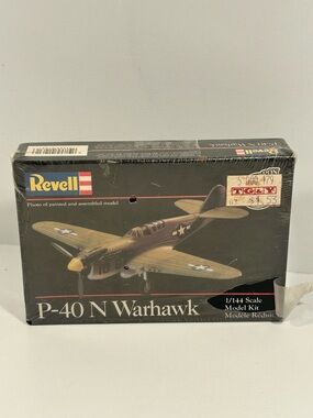 Vintage Revell P-40N Warhawk Model Kit 1/144 Scale Sealed WWII Airplane Squadron